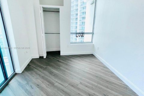 Condominio en alquiler en Miami, Florida, 2 dormitorios, 86.86 m2 № 1988158 - foto 9