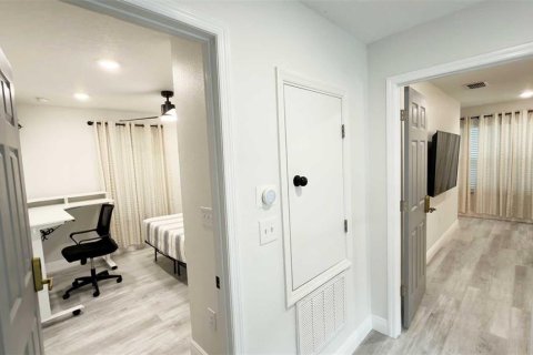 House in SOUTHERN PINES in Orlando, Florida 4 bedrooms, 201.6 sq.m. № 2402723 - photo 29