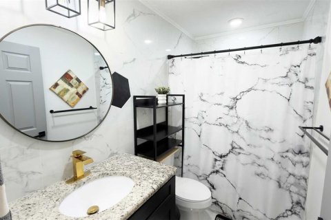 House in SOUTHERN PINES in Orlando, Florida 4 bedrooms, 201.6 sq.m. № 2402723 - photo 21