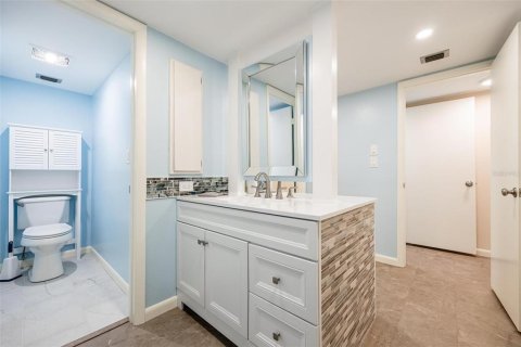 Copropriété à vendre à Punta Gorda, Floride: 3 chambres, 192.21 m2 № 2344848 - photo 23