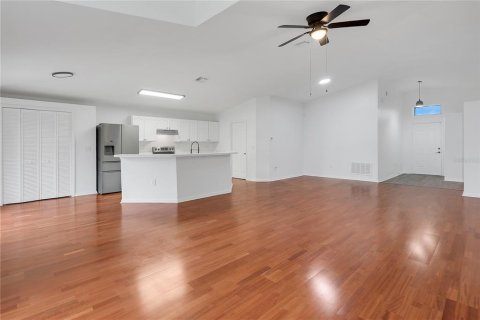 Villa ou maison à vendre à Davenport, Floride: 3 chambres, 152.08 m2 № 2410399 - photo 6