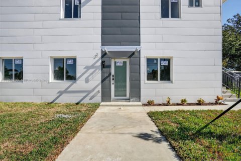 Immobilier commercial à vendre à Florida City, Floride № 2081336 - photo 2