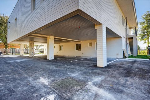 Immobilier commercial à vendre à Florida City, Floride № 2081336 - photo 15