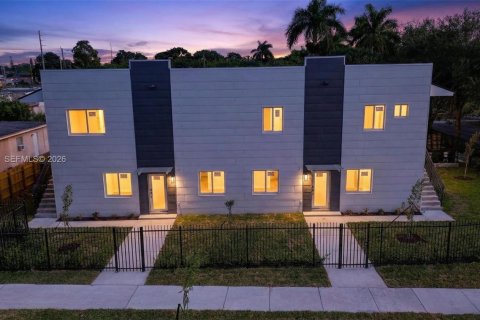 Immobilier commercial à vendre à Florida City, Floride № 2081336 - photo 16