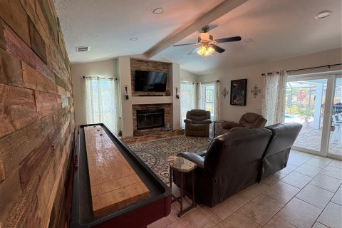 House in Bradenton, Florida 3 bedrooms, 235.97 sq.m. № 2306316 - photo 12