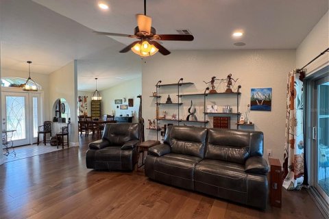 House in Bradenton, Florida 3 bedrooms, 235.97 sq.m. № 2306316 - photo 15