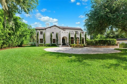 House in Tampa, Florida 5 bedrooms, 634.8 sq.m. № 2221877 - photo 2