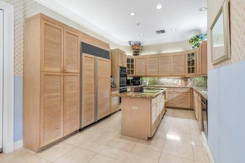 House in Wellington, Florida 5 bedrooms, 488.39 sq.m. № 2175364 - photo 12