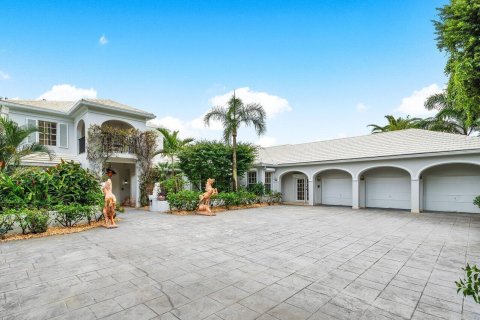 House in Wellington, Florida 5 bedrooms, 488.39 sq.m. № 2175364 - photo 5