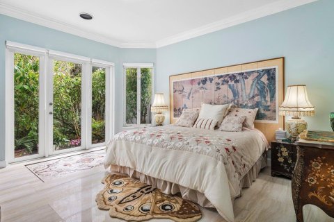 House in Wellington, Florida 5 bedrooms, 488.39 sq.m. № 2175364 - photo 17