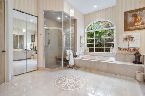 House in Wellington, Florida 5 bedrooms, 488.39 sq.m. № 2175364 - photo 28