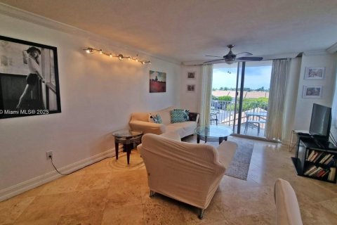 Copropriété à louer à Highland Beach, Floride: 2 chambres, 114.27 m2 № 1862043 - photo 2