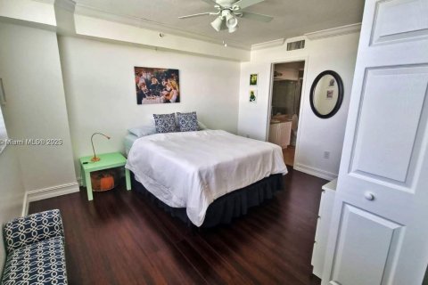 Copropriété à louer à Highland Beach, Floride: 2 chambres, 114.27 m2 № 1862043 - photo 13