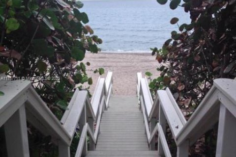 Copropriété à louer à Highland Beach, Floride: 2 chambres, 114.27 m2 № 1862043 - photo 27