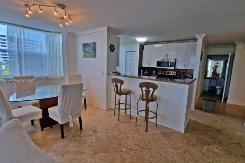 Copropriété à louer à Highland Beach, Floride: 2 chambres, 114.27 m2 № 1862043 - photo 4