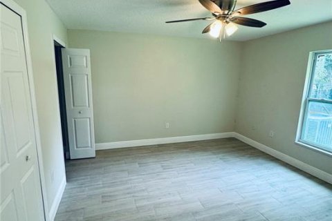 House in Orlando, Florida 4 bedrooms, 138.15 sq.m. № 1878205 - photo 14