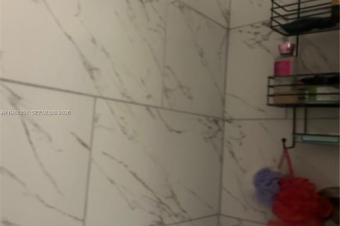 Copropriété à louer à Hialeah, Floride: 1 chambre, 65.03 m2 № 2001182 - photo 15