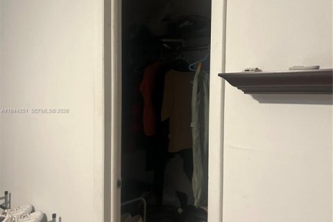Copropriété à louer à Hialeah, Floride: 1 chambre, 65.03 m2 № 2001182 - photo 14