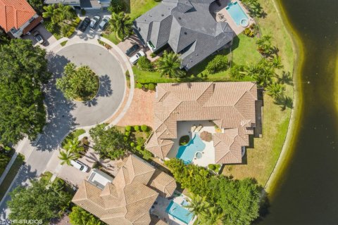 Villa ou maison à vendre à Delray Beach, Floride: 6 chambres, 434.04 m2 № 1179818 - photo 1
