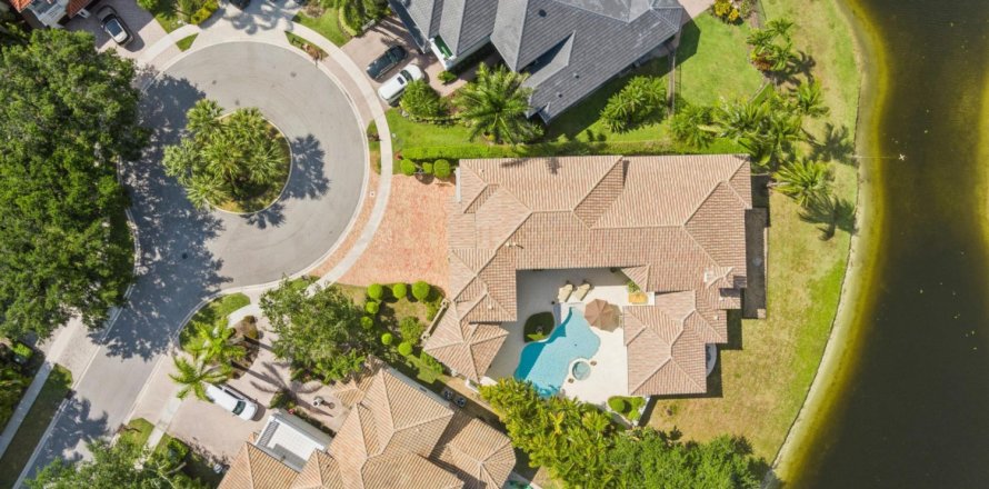Villa ou maison à Delray Beach, Floride 6 chambres, 434.04 m2 № 1179818