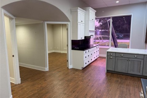 Immobilier commercial à louer à Ocala, Floride: 752.51 m2 № 2406439 - photo 8