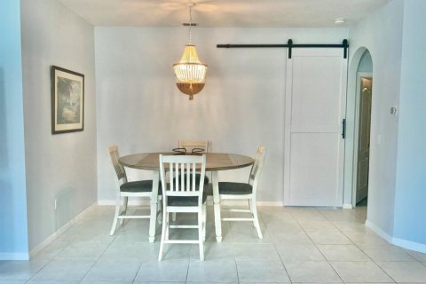 Villa ou maison à louer à Port St. Lucie, Floride: 3 chambres, 142.33 m2 № 2397133 - photo 8