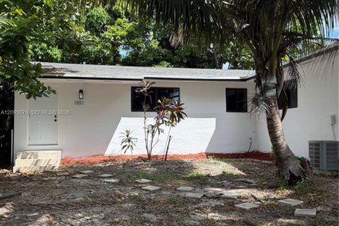 Commercial property in Miami, Florida 208.66 sq.m. № 2382777 - photo 3