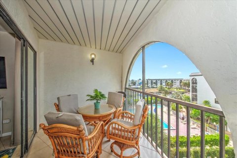 Condo in Marco Island, Florida, 1 bedroom  № 2208025 - photo 18