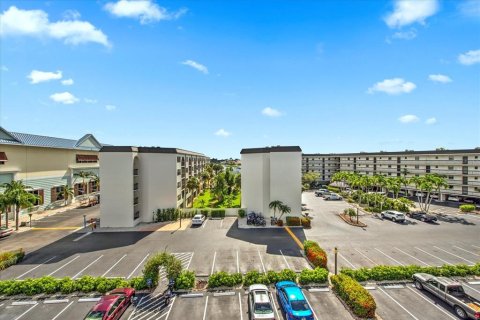 Condo in Marco Island, Florida, 1 bedroom  № 2208025 - photo 5