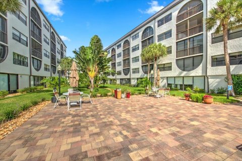 Condo in Marco Island, Florida, 1 bedroom  № 2208025 - photo 23
