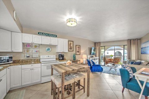 Condo in Marco Island, Florida, 1 bedroom  № 2208025 - photo 7