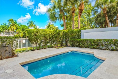 Townhouse in Aventura, Florida 3 bedrooms, 297.29 sq.m. № 1953492 - photo 17