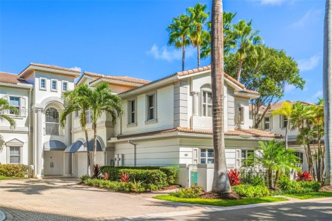 Townhouse in Aventura, Florida 3 bedrooms, 297.29 sq.m. № 1953492 - photo 4