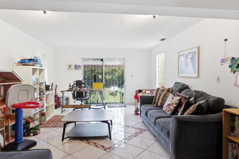 Casa en venta en Miami Beach, Florida, 3 dormitorios, 167.6 m2 № 2169943 - foto 16