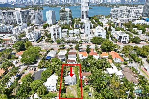 Casa en Miami Beach, Florida 3 dormitorios, 167.6 m2 № 2169943