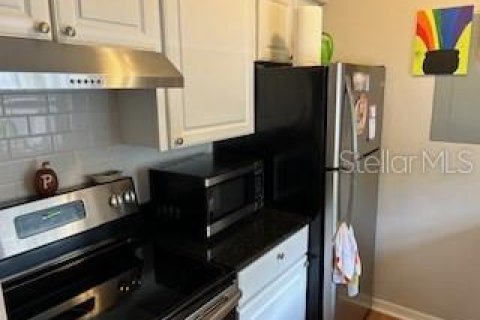 Condo in Orlando, Florida, 2 bedrooms  № 1626586 - photo 5