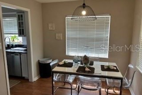 Condo in Orlando, Florida, 2 bedrooms  № 1626586 - photo 3