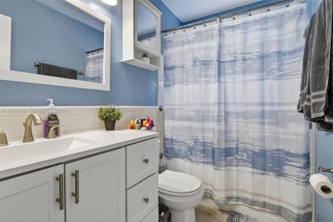 House in Tamarac, Florida 2 bedrooms, 106.19 sq.m. № 2052309 - photo 19