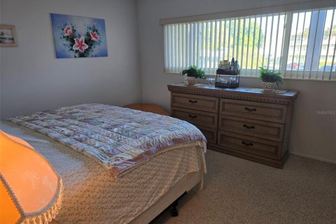 Condo in Clearwater, Florida, 2 bedrooms  № 2239789 - photo 24