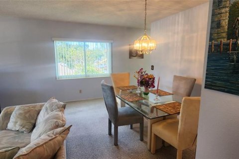 Condo in Clearwater, Florida, 2 bedrooms  № 2239789 - photo 10