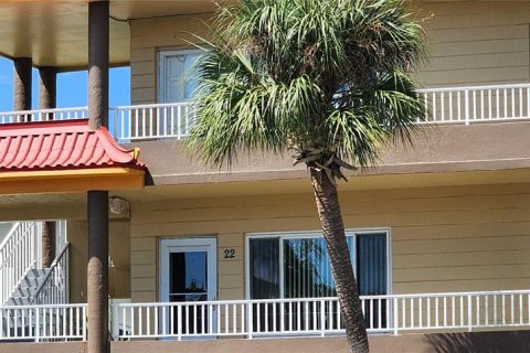 Condominio en Clearwater, Florida, 2 dormitorios № 2239789