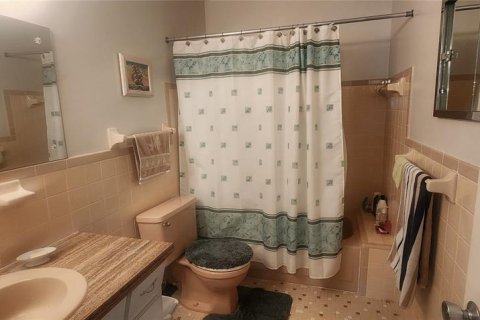 Condo in Clearwater, Florida, 2 bedrooms  № 2239789 - photo 26