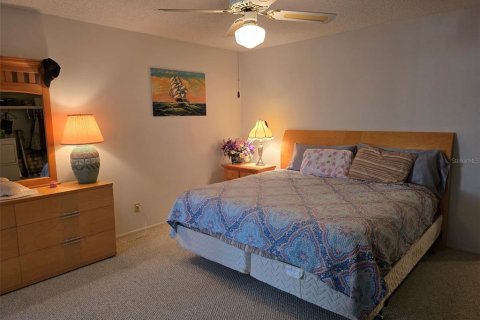 Condo in Clearwater, Florida, 2 bedrooms  № 2239789 - photo 19