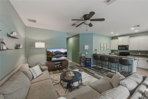 Casa en venta en Lakeland, Florida, 3 dormitorios, 132.39 m2 № 2092291 - foto 17