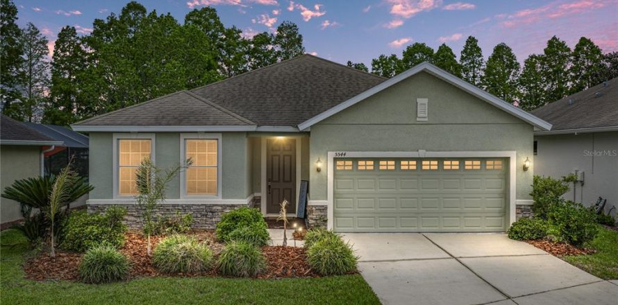 Casa en Lakeland, Florida 3 dormitorios, 132.39 m2 № 2092291