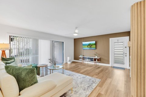 Купить кондоминиум в Делрей-Бич, Флорида 2 спальни, 98.1м2, № 1996969 - фото 8