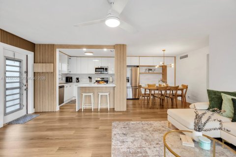 Купить кондоминиум в Делрей-Бич, Флорида 2 спальни, 98.1м2, № 1996969 - фото 10