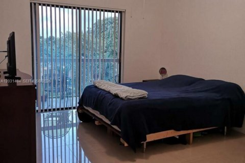 Снять в аренду кондоминиум в Майами, Флорида 1 спальня, 65.96м2, № 2077954 - фото 28
