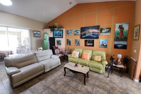 House in Palm Coast, Florida 4 bedrooms, 225.57 sq.m. № 1831160 - photo 13