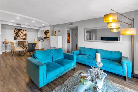 Copropriété à vendre à Hollywood, Floride: 3 chambres, 159.23 m2 № 1955920 - photo 5